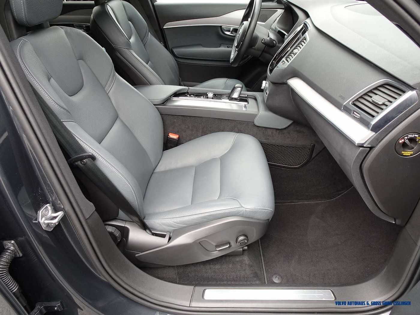 Volvo  T8 AWD Recharge Geartronic R-Design Expression
