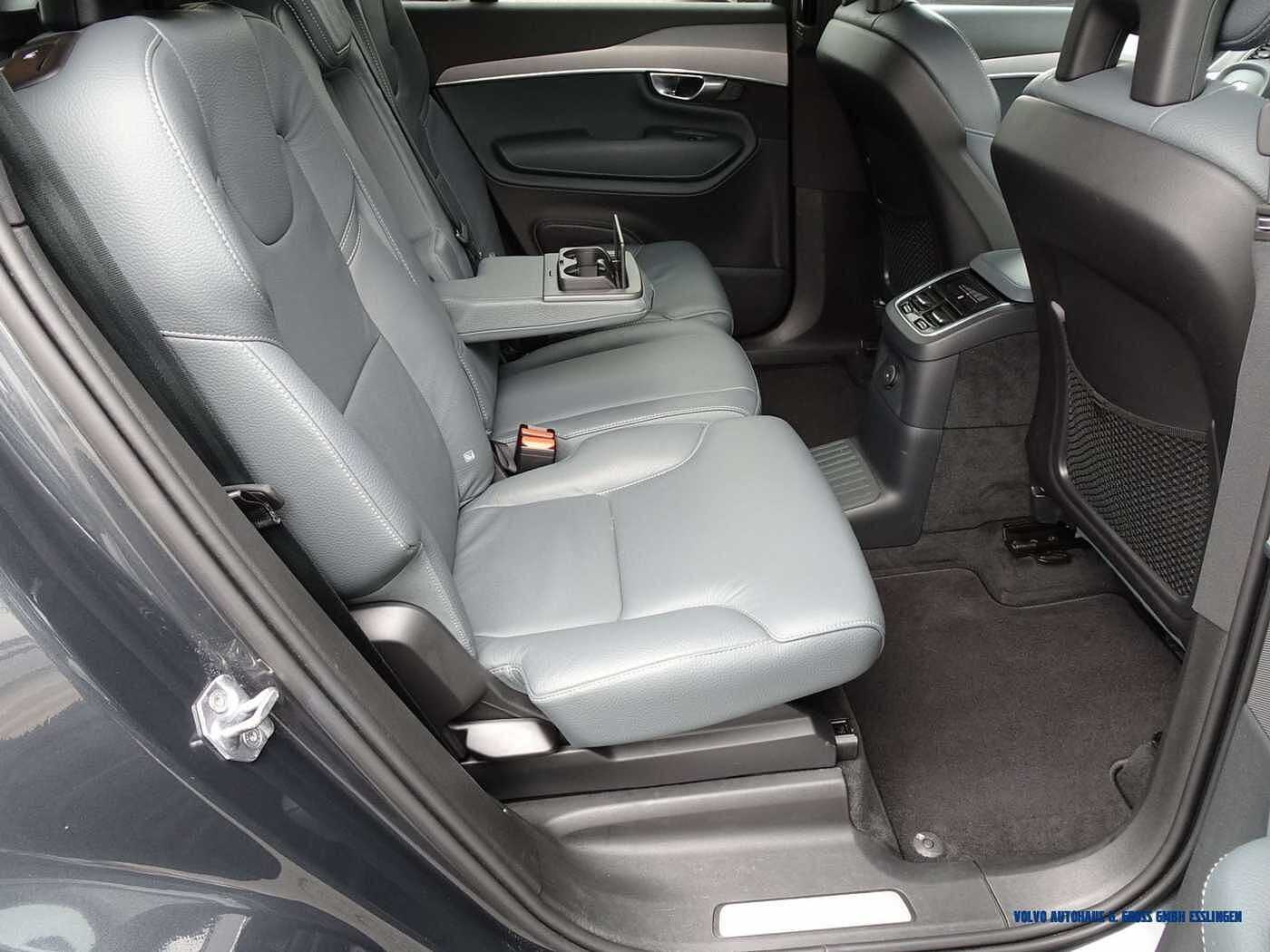 Volvo  T8 AWD Recharge Geartronic R-Design Expression
