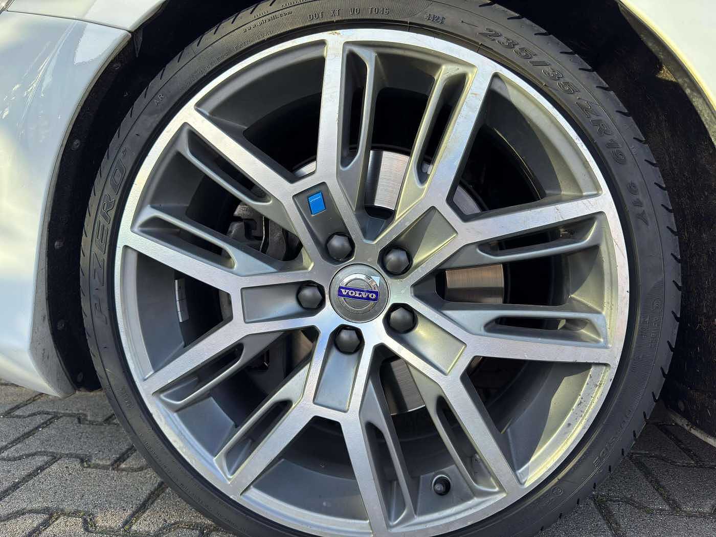 Volvo  T5 R-Design Polestar Performance Teil-Umbau