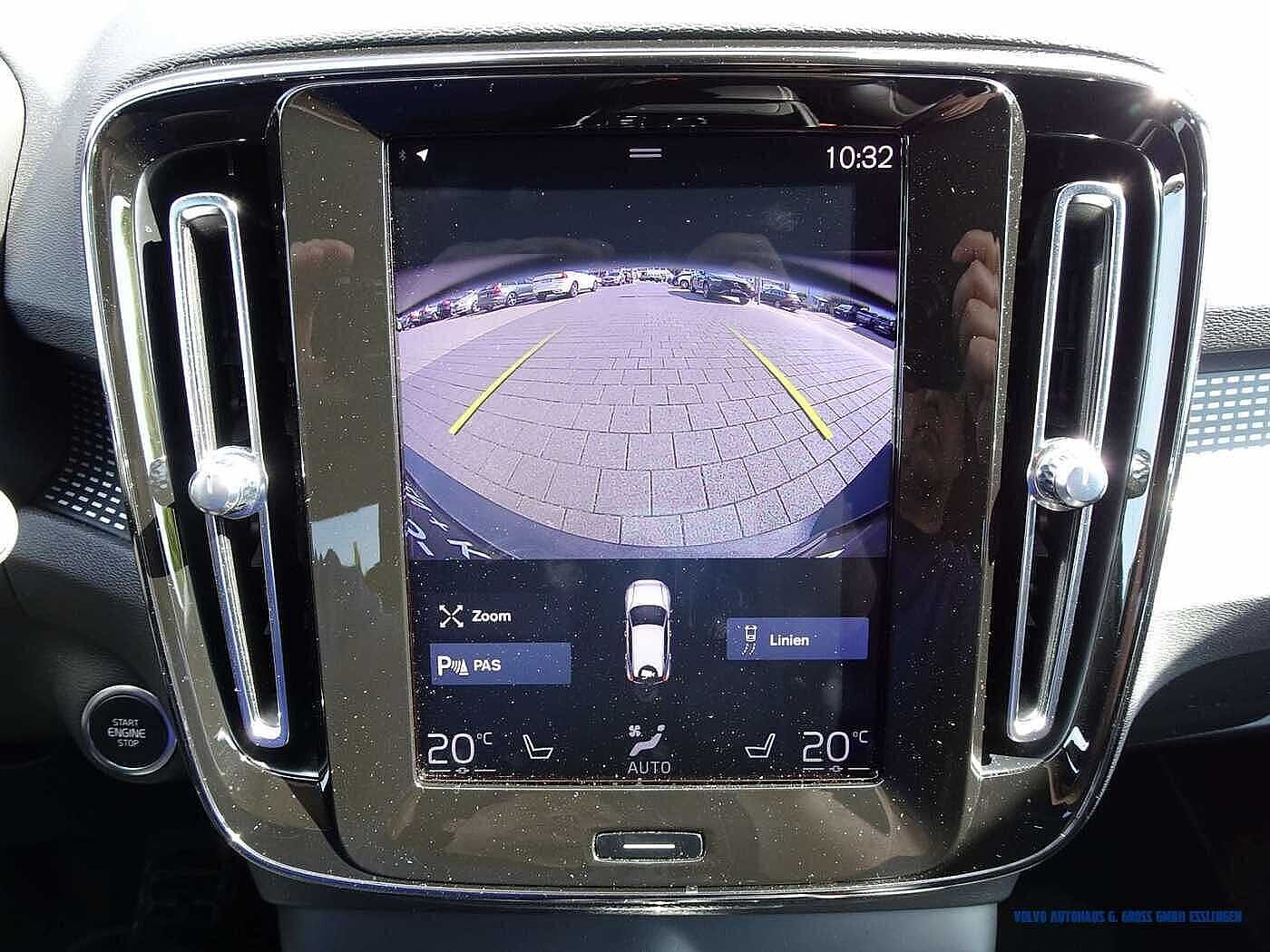 Volvo  D4 AWD Geartronic R-Design