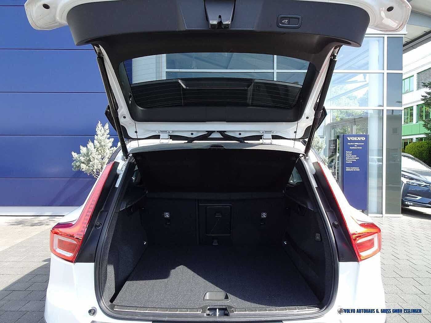 Volvo  D4 AWD Geartronic R-Design