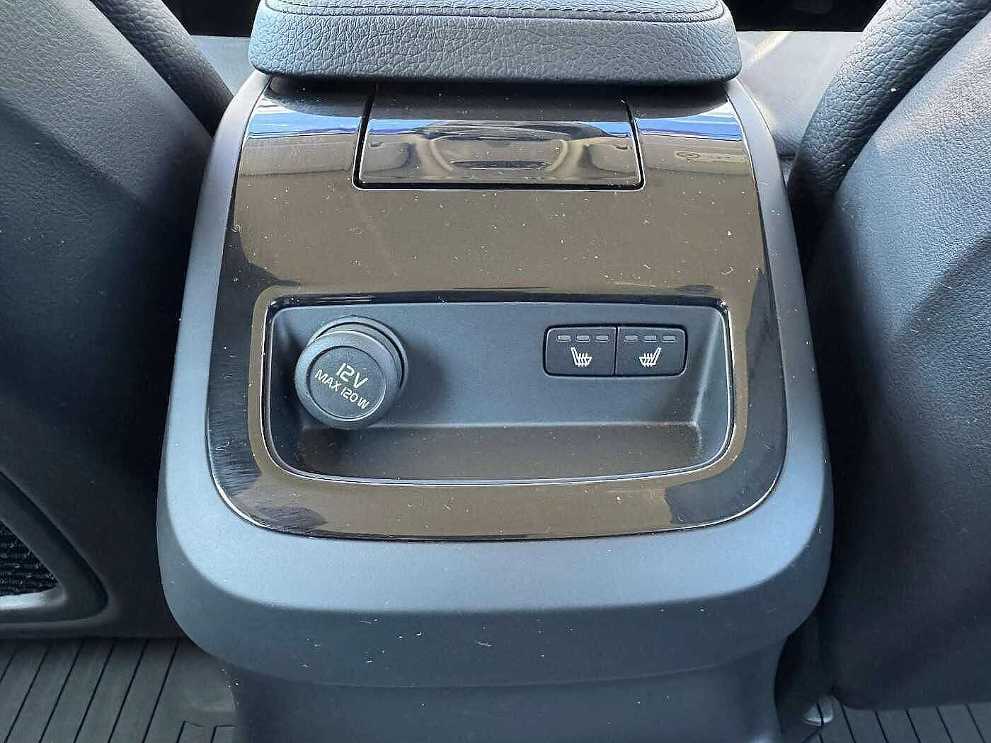 Volvo  T8 Inscription Recharge AWD