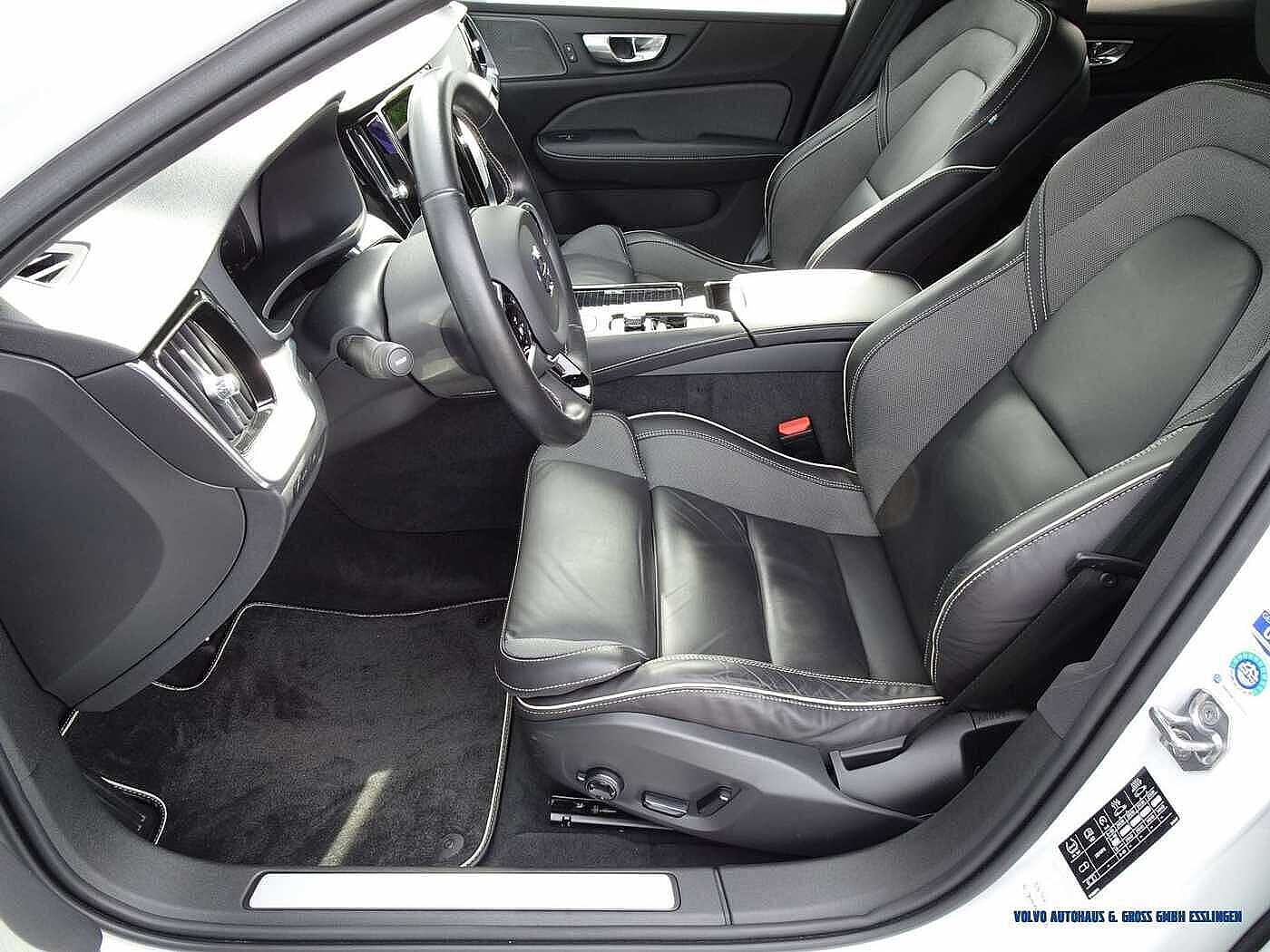 Volvo  T6 AWD Recharge Geartronic R-Design