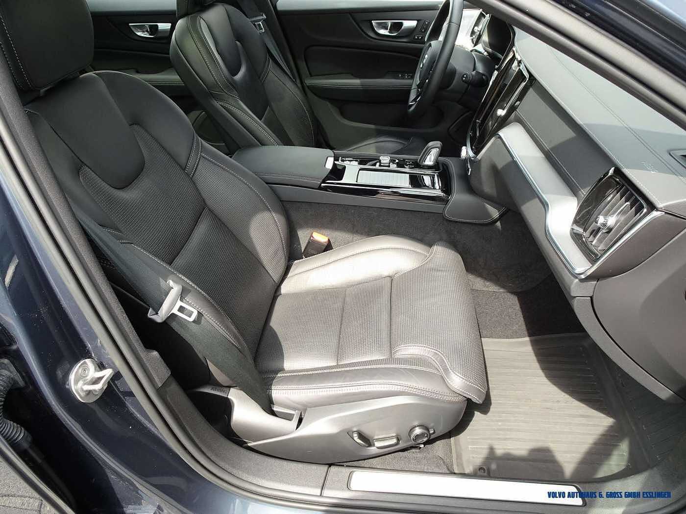 Volvo  T8 AWD Recharge Geartronic R-Design