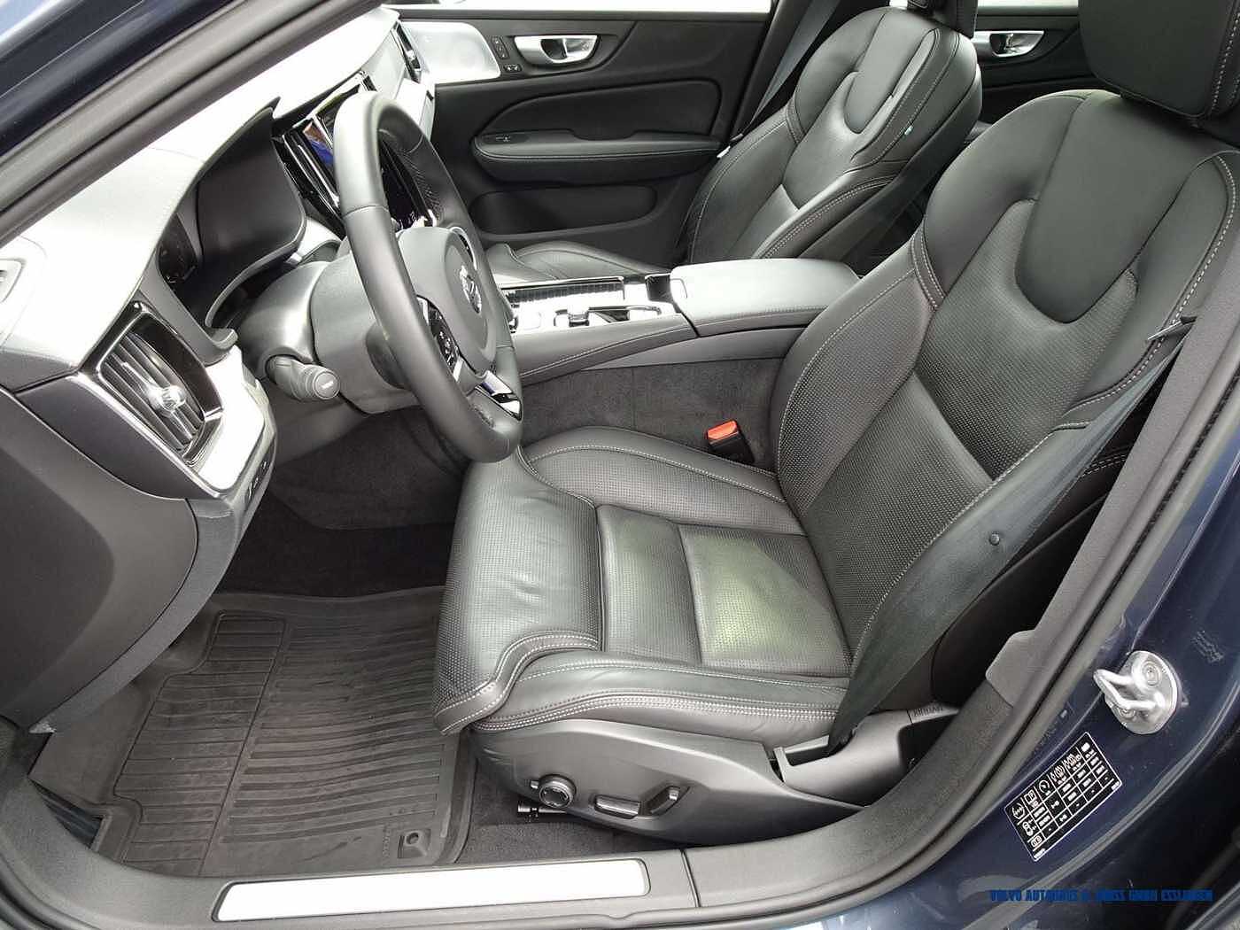 Volvo  T8 AWD Recharge Geartronic R-Design