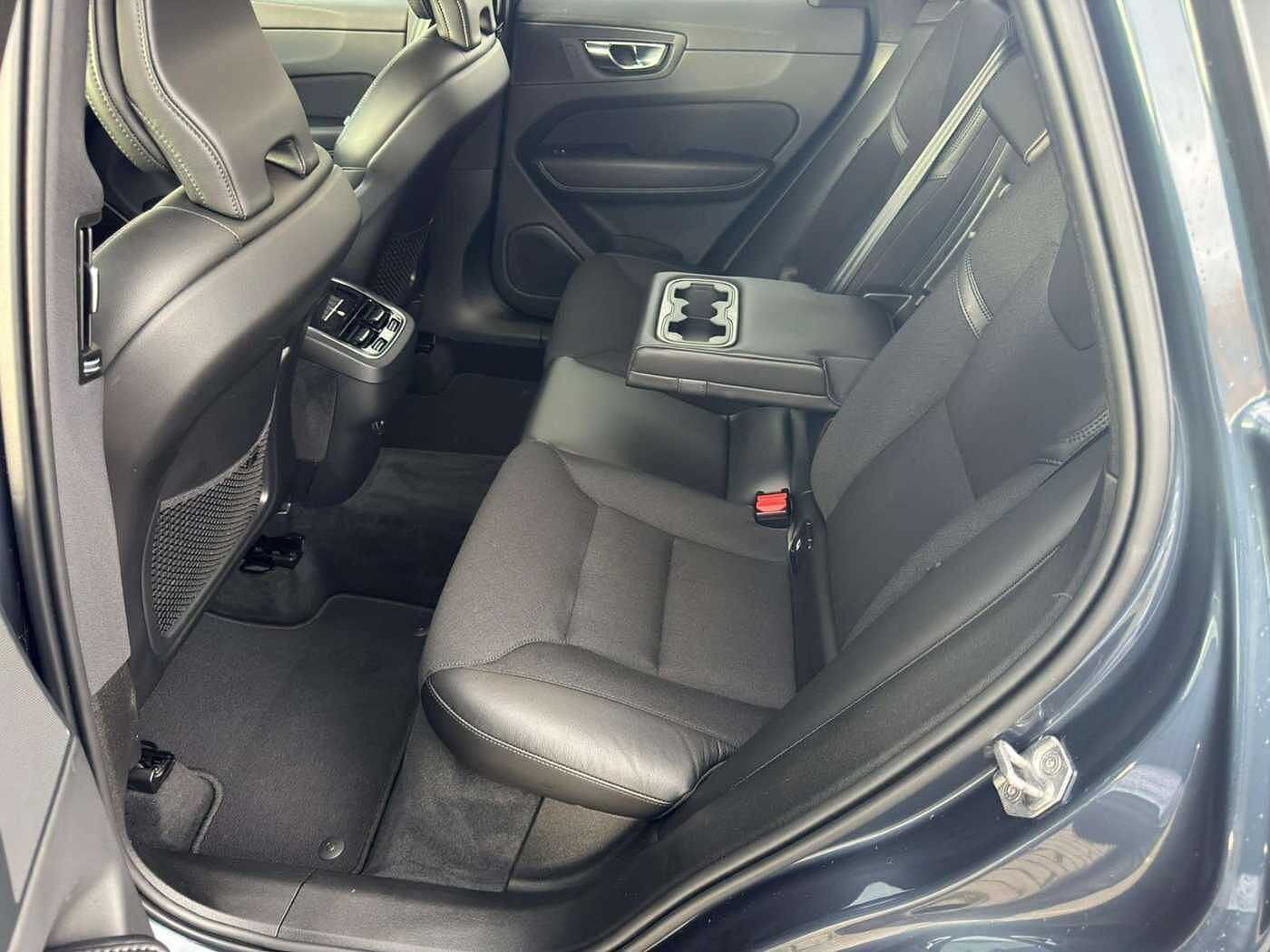 Volvo  D4 Momentum Pro AWD
