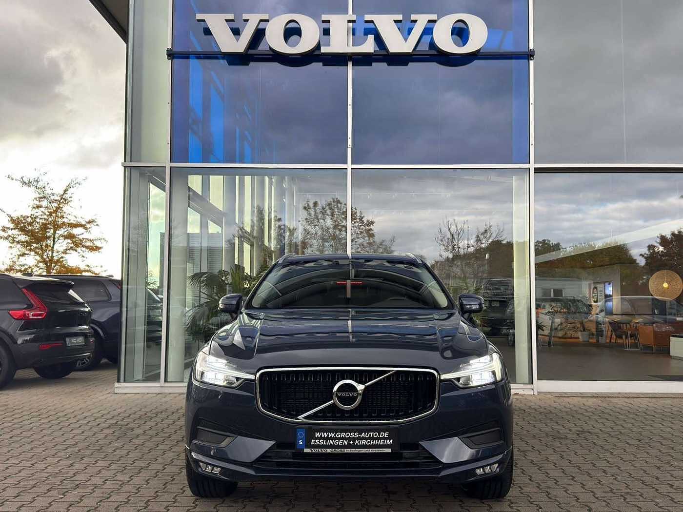 Volvo  D4 Momentum Pro AWD
