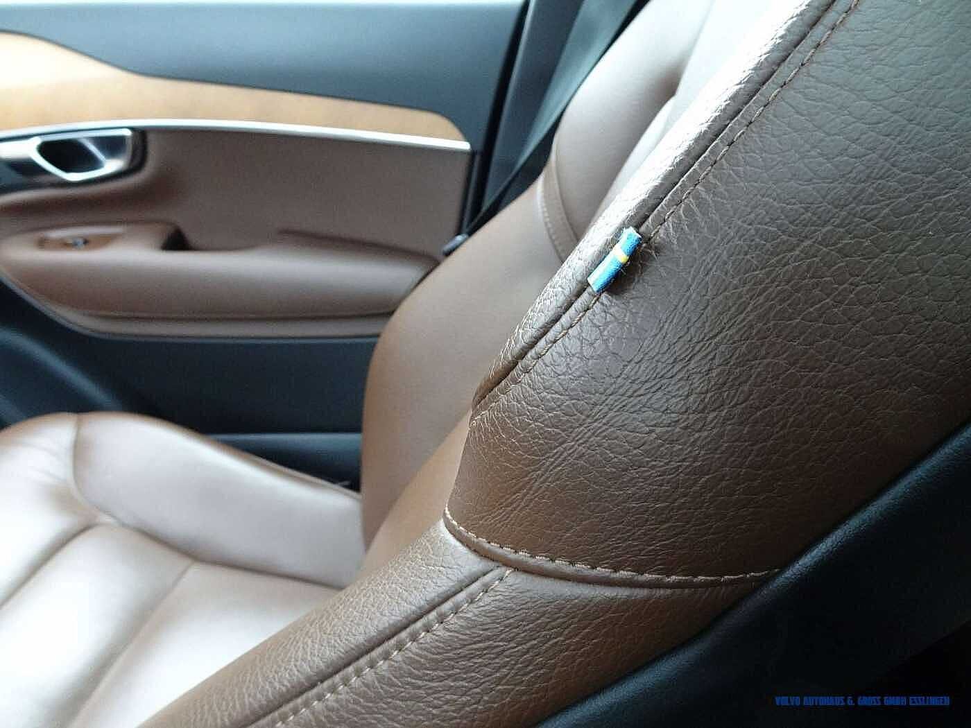 Volvo  B5 AWD Geartronic Momentum Pro