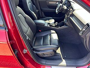 Volvo  P8 R Design Recharge Pure Electric AWD