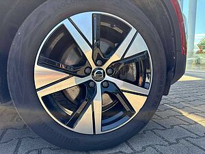 Volvo  P8 R Design Recharge Pure Electric AWD