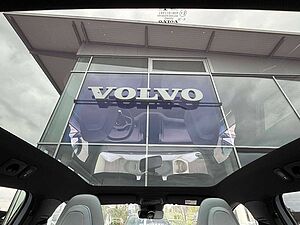 Volvo  Ultra Twin Motor Performance AWD