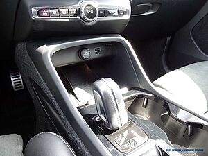 Volvo  D4 AWD Geartronic R-Design