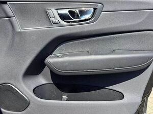 Volvo  T6 R-Design Recharge AWD