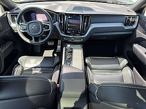 Volvo  T6 R-Design Recharge AWD
