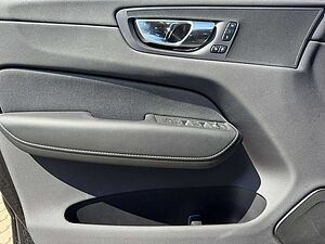 Volvo  T6 R-Design Recharge AWD
