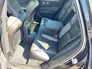 Volvo  T6 R-Design Recharge AWD