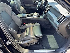 Volvo  T6 R-Design Recharge AWD