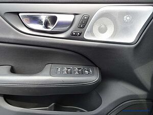 Volvo  T8 AWD Recharge Geartronic R-Design