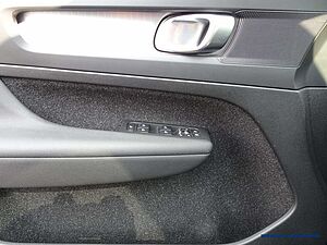 Volvo  T3 Geartronic Momentum