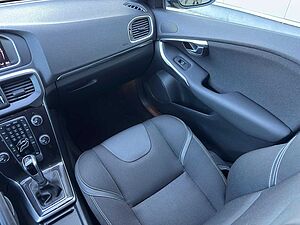 Volvo  T3 Kinetic