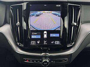 Volvo  D4 Momentum Pro AWD