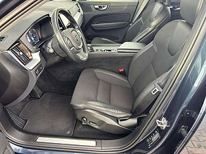 Volvo  D4 Momentum Pro AWD