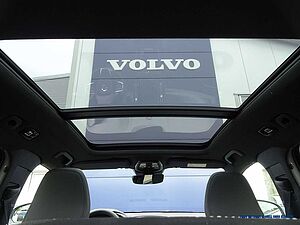 Volvo  AWD Twin Motor Pure Electric Ultimate