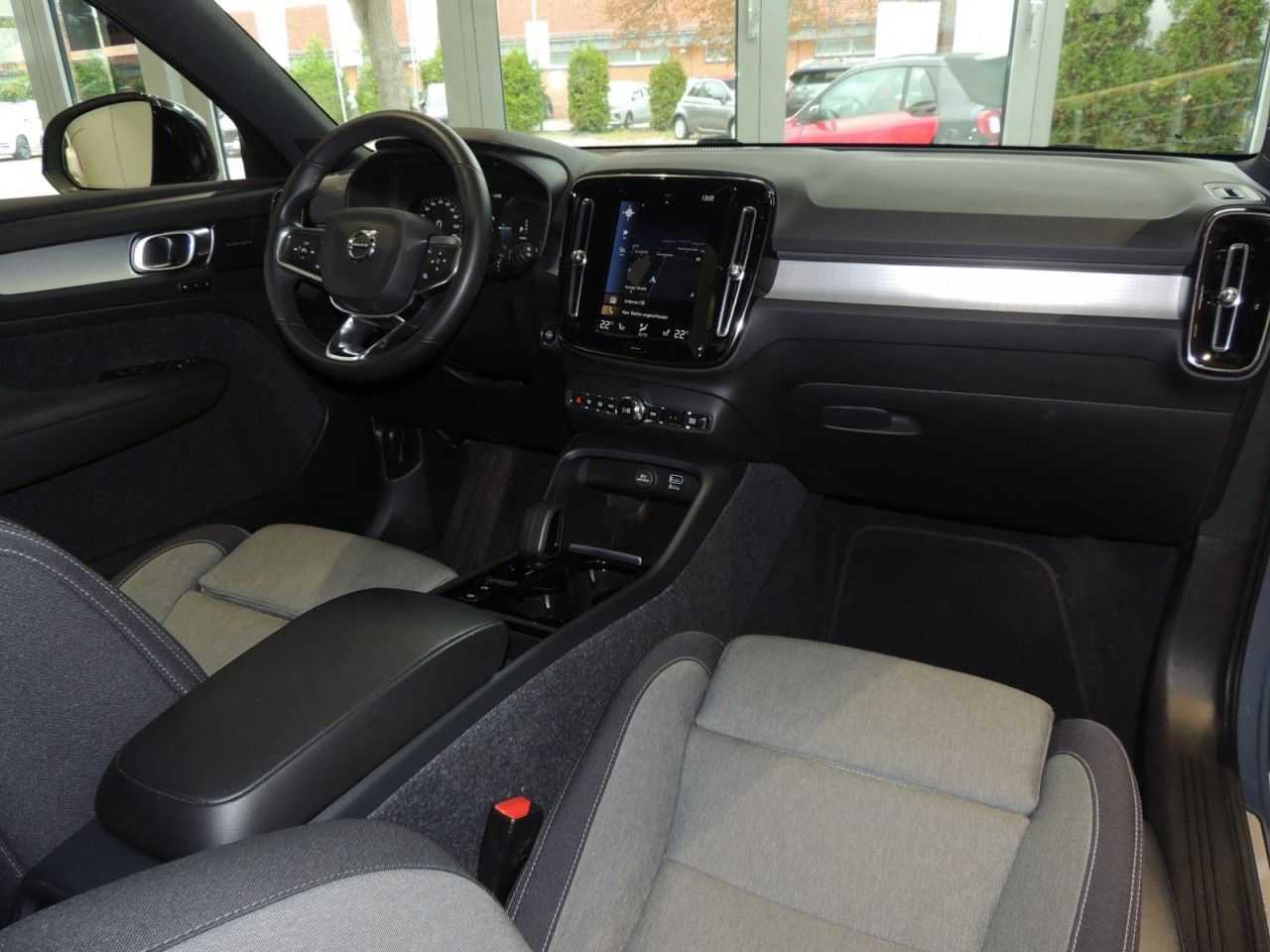 Volvo  Recharge T4 Plus Dark Klima Navi