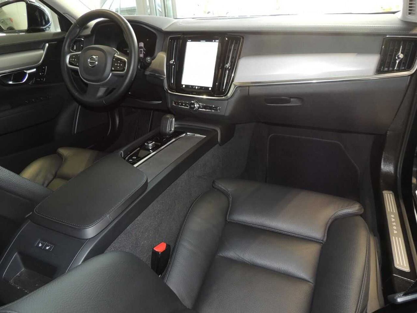 Volvo  B4 (Benzin) Plus Bright Klima Navi Leder