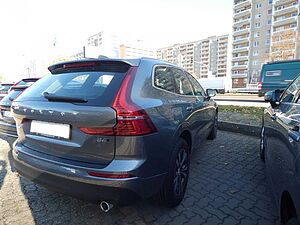 Volvo  B4 (Diesel) AWD Momentum Pro (EURO 6d-TEMP)
