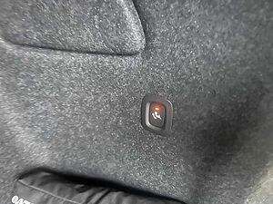 Volvo  B5 AWD R-Design (EURO 6d) Klima Navi Leder