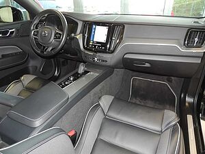 Volvo  Recharge T6 AWD R-Design Klima Navi