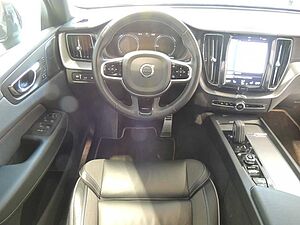 Volvo  Recharge T6 AWD R-Design Klima Navi