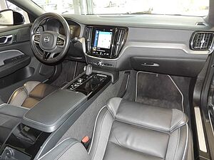 Volvo  Recharge T6 AWD R-Design Klima Navi