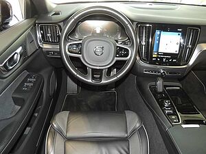 Volvo  Recharge T6 AWD R-Design Klima Navi