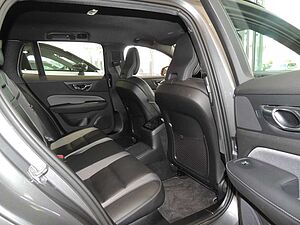 Volvo  Recharge T6 AWD R-Design Klima Navi