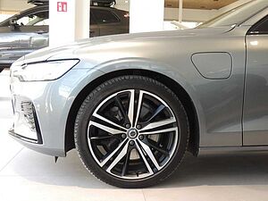 Volvo  Recharge T6 AWD R-Design Klima Navi