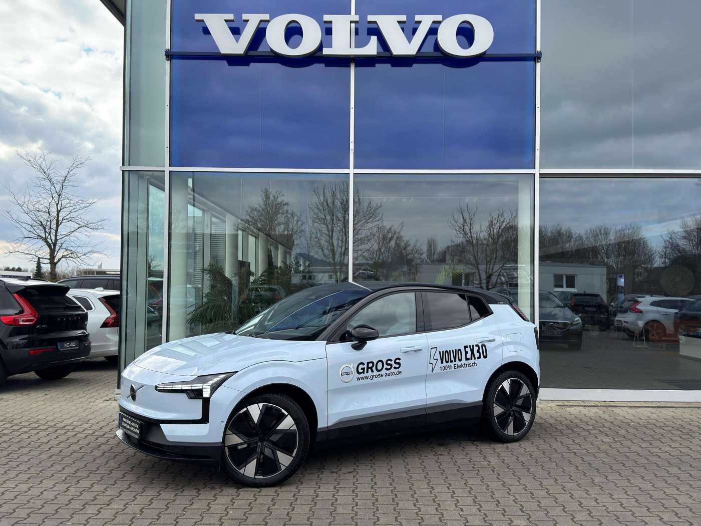 Volvo  Ultra Twin Motor Performance AWD