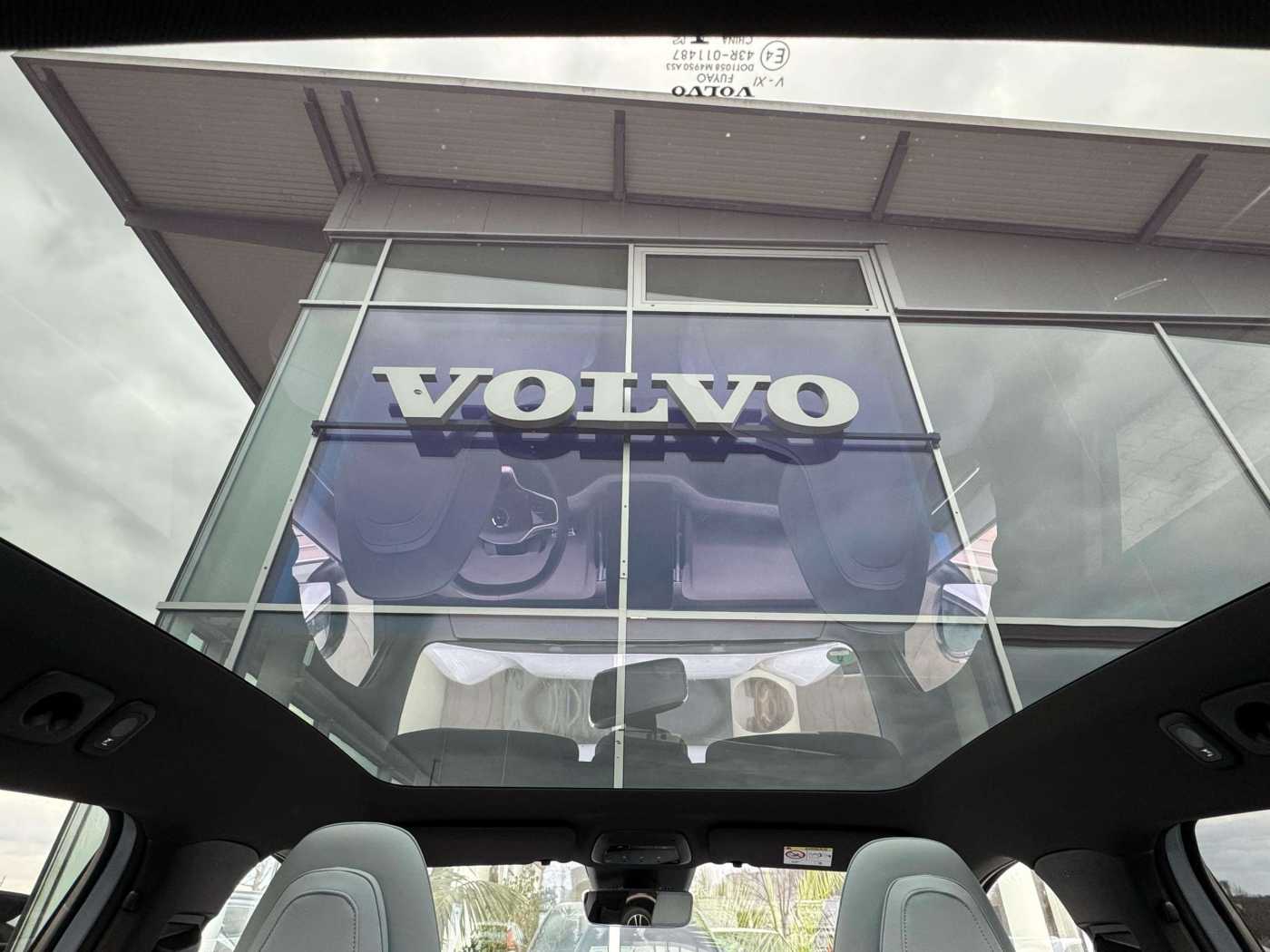 Volvo  Ultra Twin Motor Performance AWD