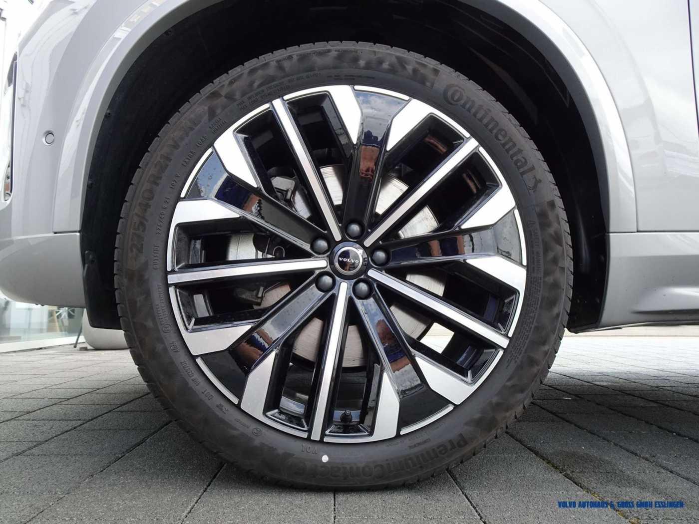 Volvo  T8 AWD Ultra Dark 7-Sitzer