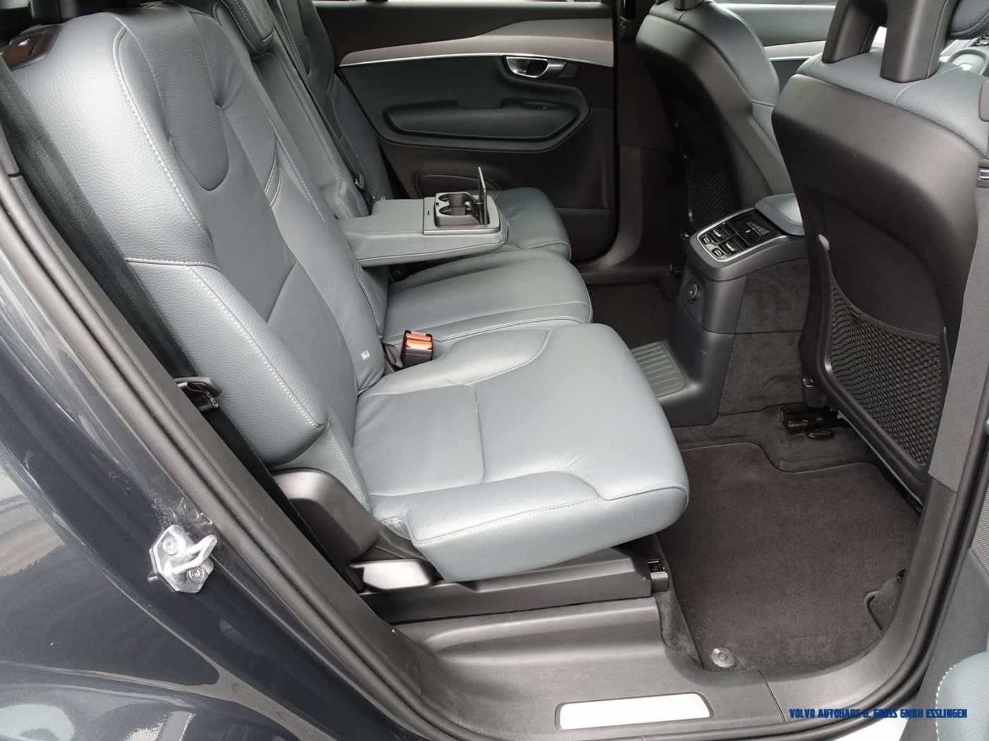 Volvo  T8 AWD Recharge Geartronic R-Design Expression