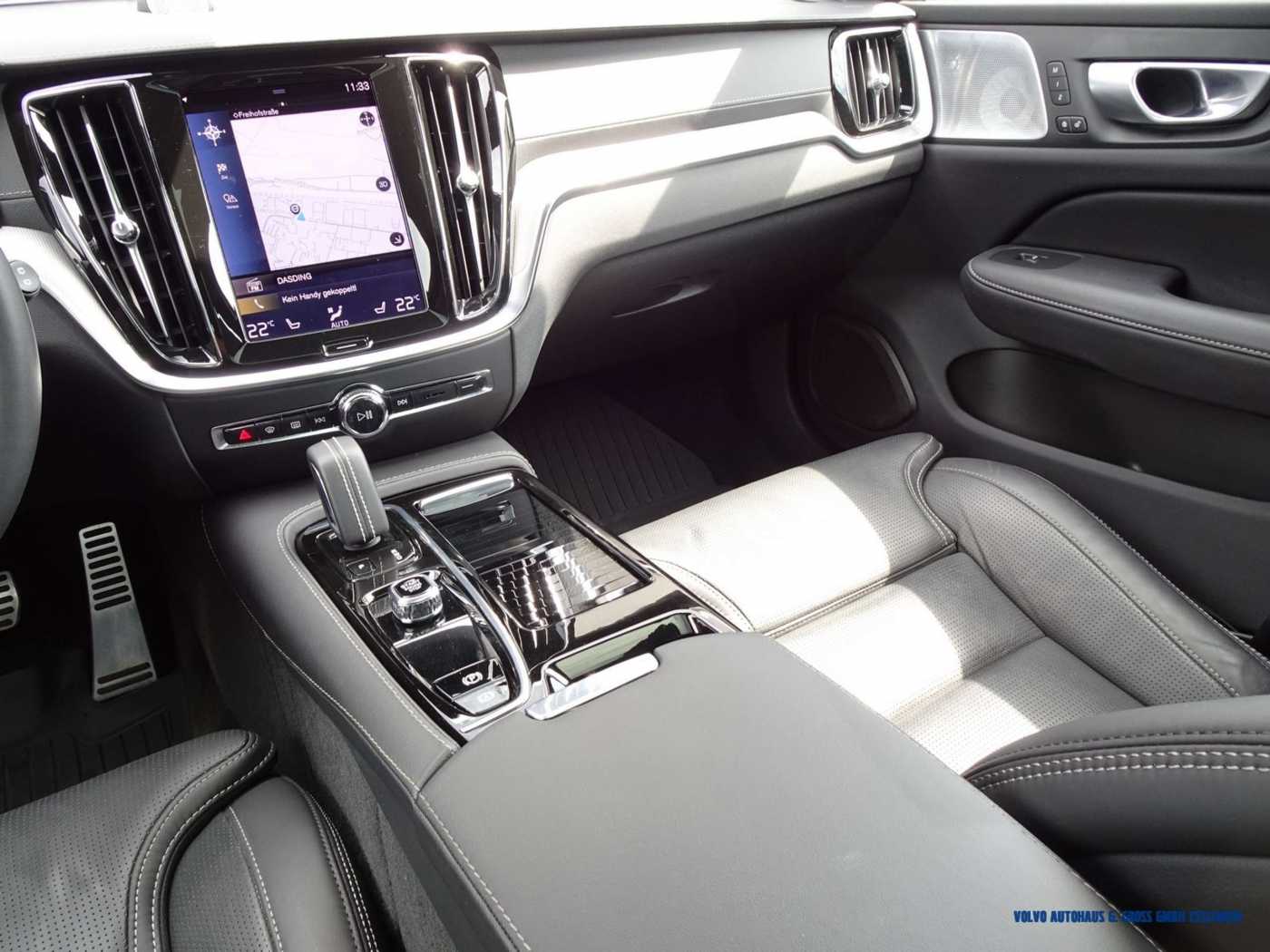 Volvo  T8 AWD Recharge Geartronic R-Design