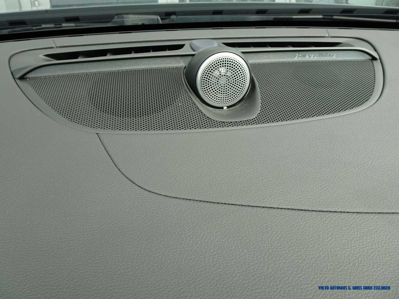 Volvo  T8 AWD Recharge Geartronic R-Design