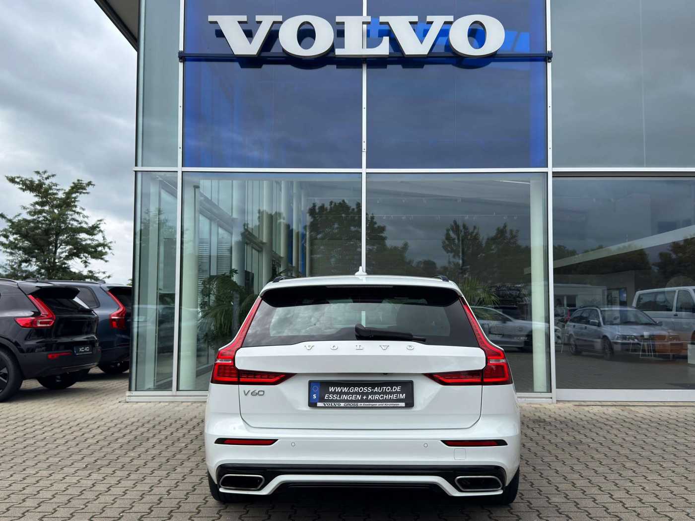 Volvo  B4 R-Design