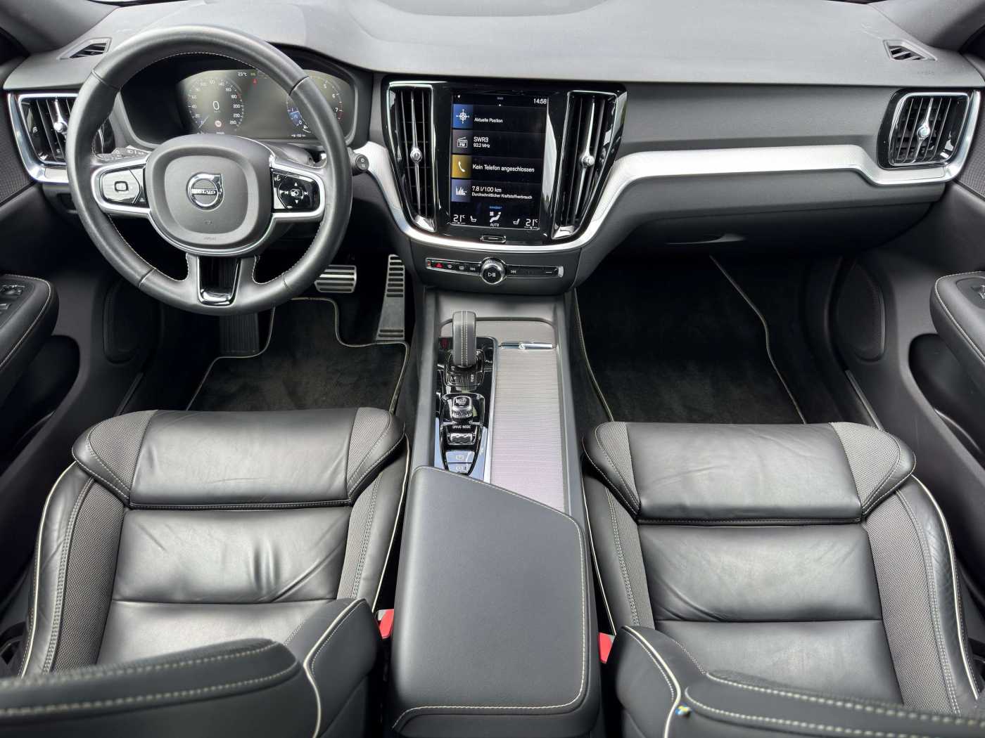 Volvo  B4 R-Design