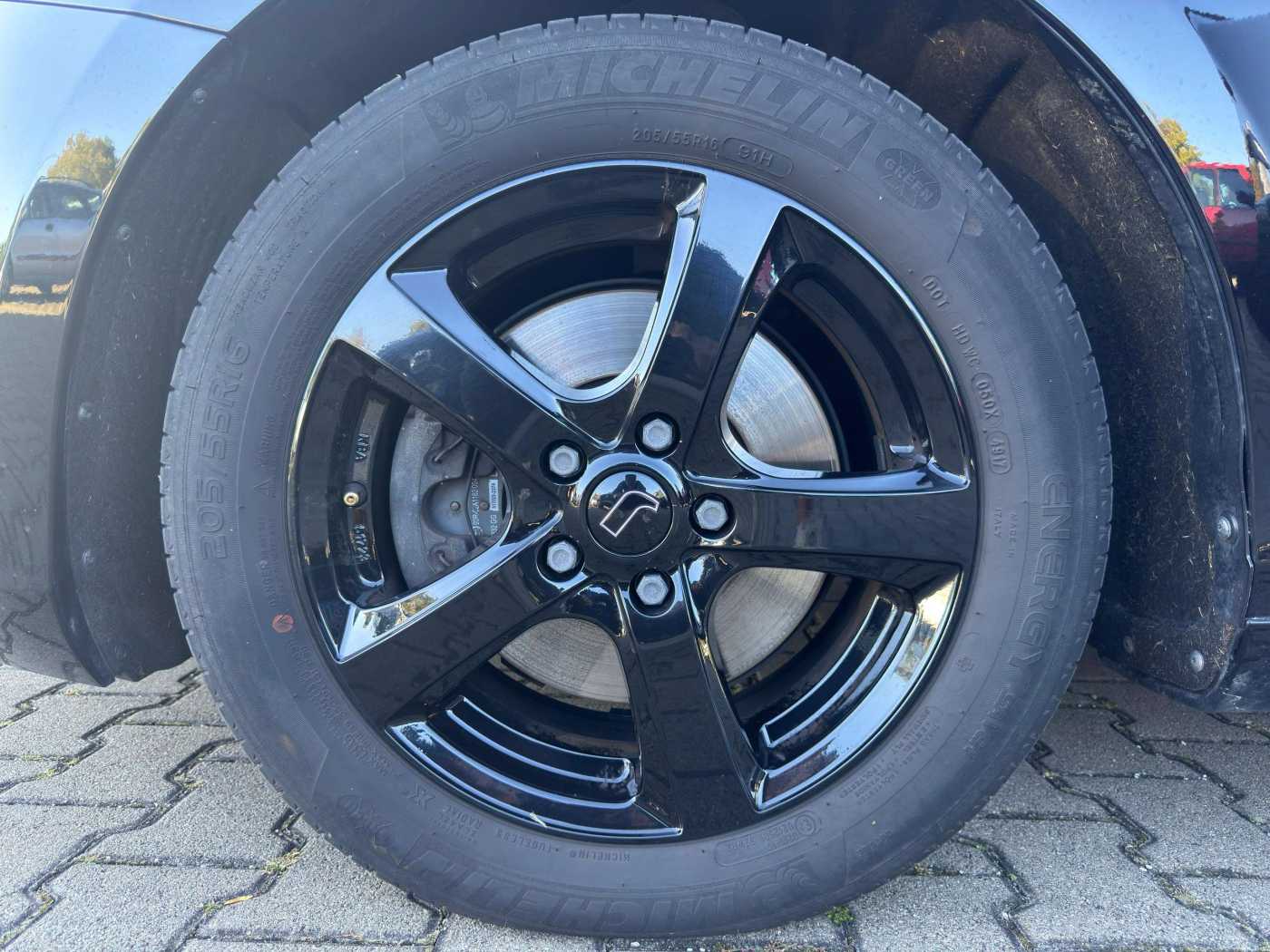 Volvo  T3 Kinetic
