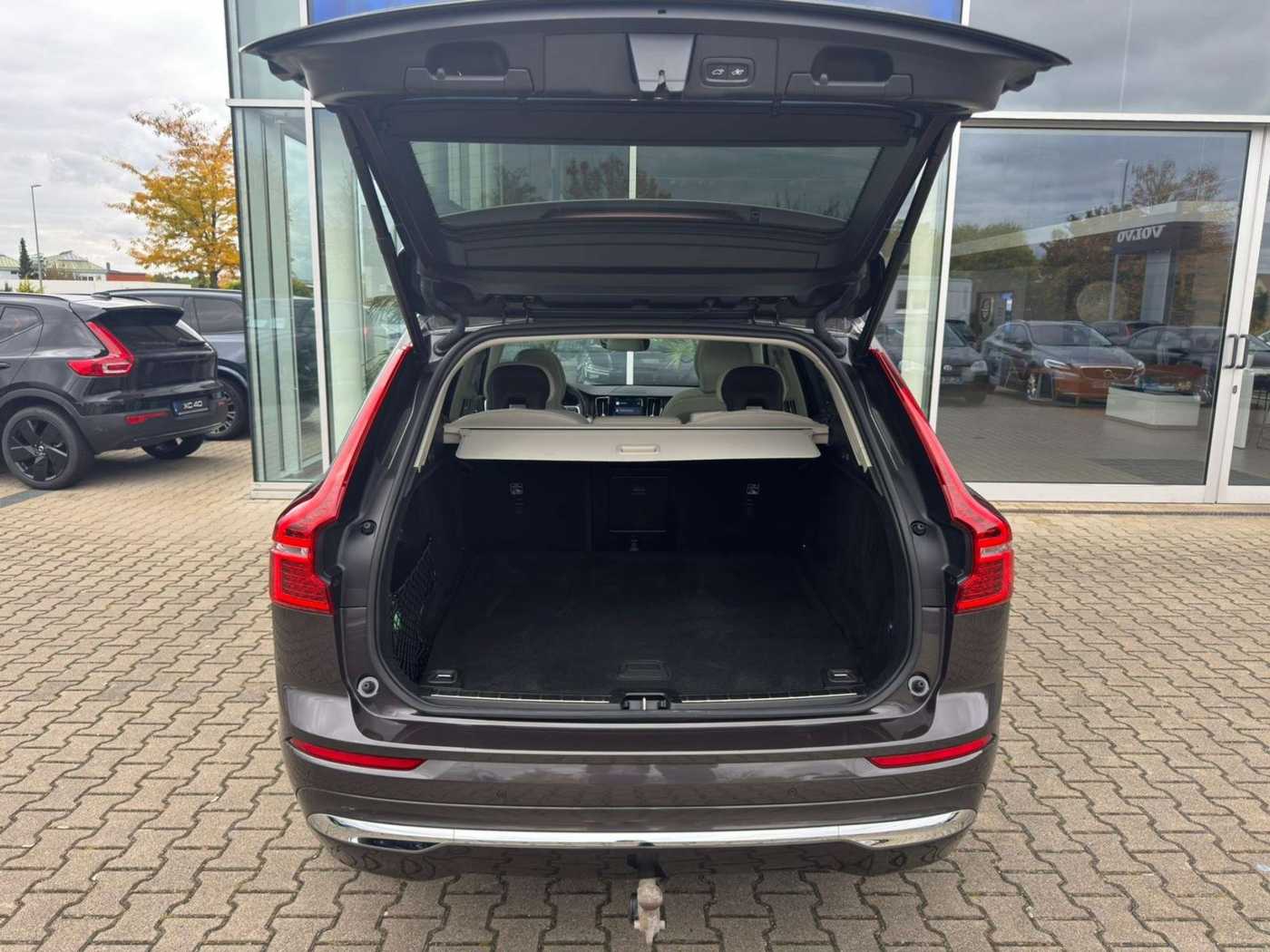 Volvo  T6 AWD Core