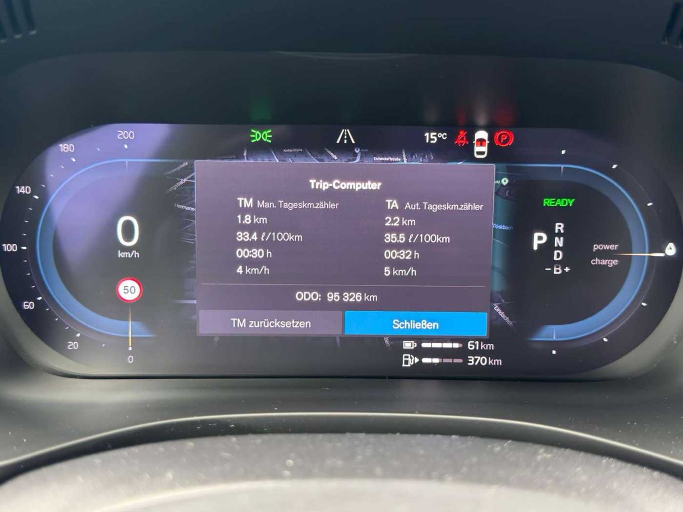 Volvo  T6 AWD Core
