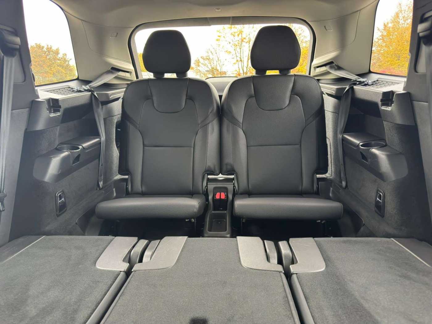 Volvo  T8 R-Design Expression AWD