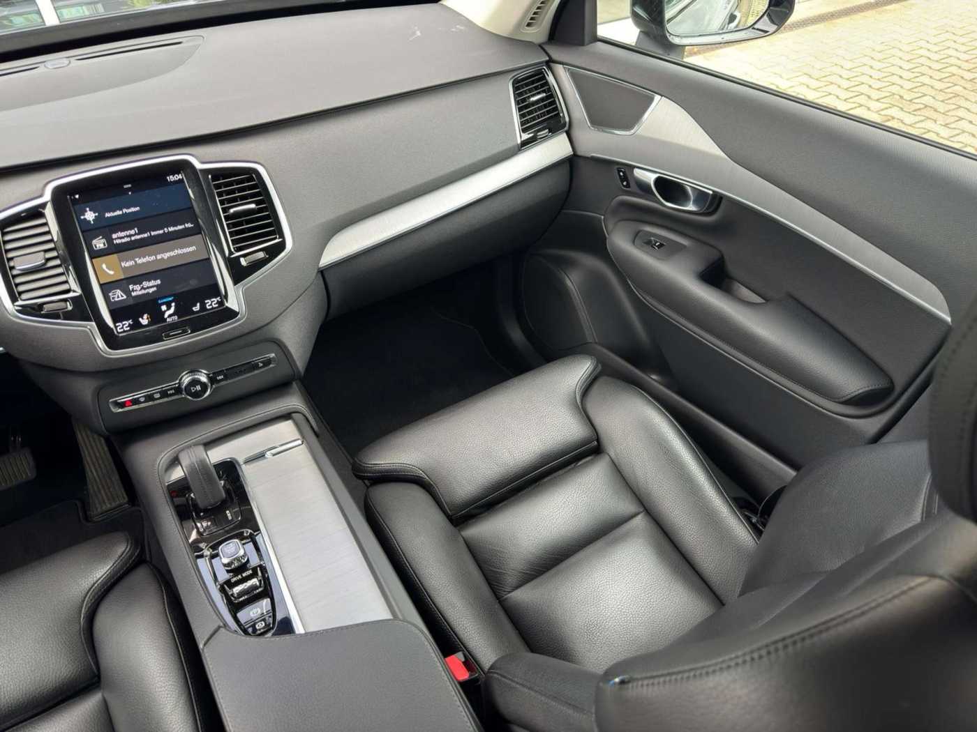 Volvo  T8 R-Design Expression AWD